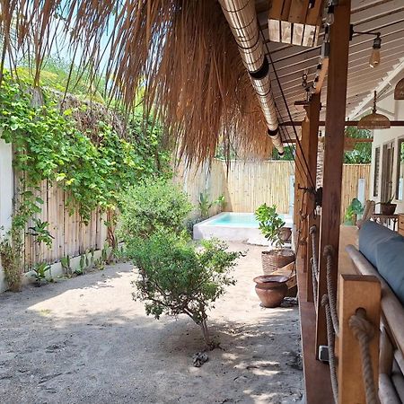 The Beach Shack Gili Islands Exterior photo