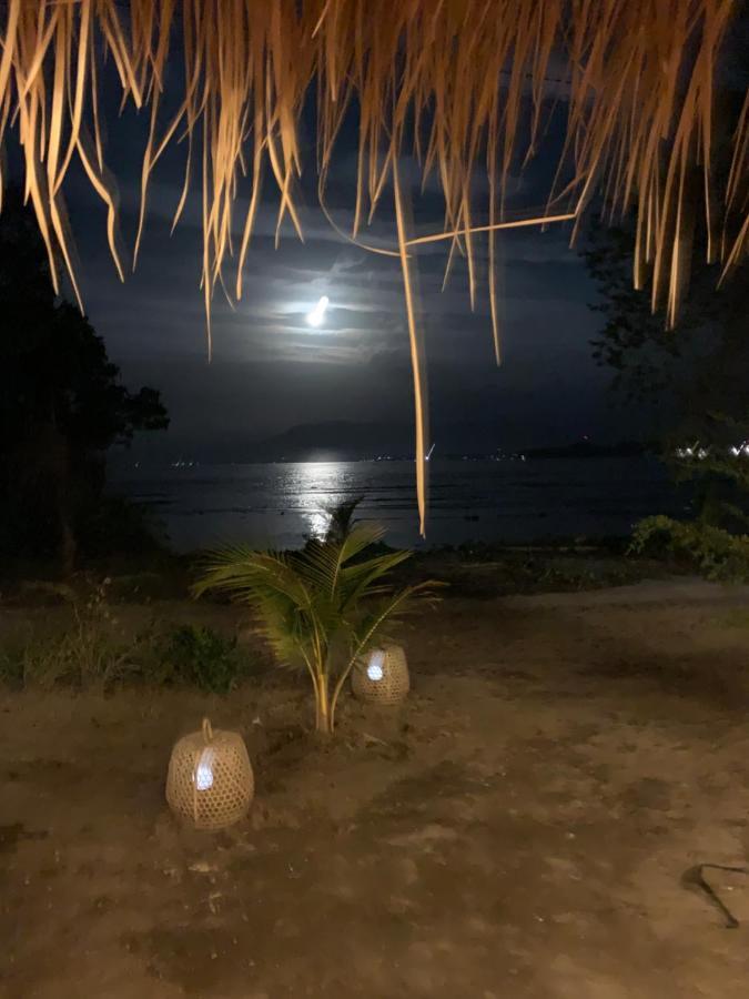 The Beach Shack Gili Islands Exterior photo