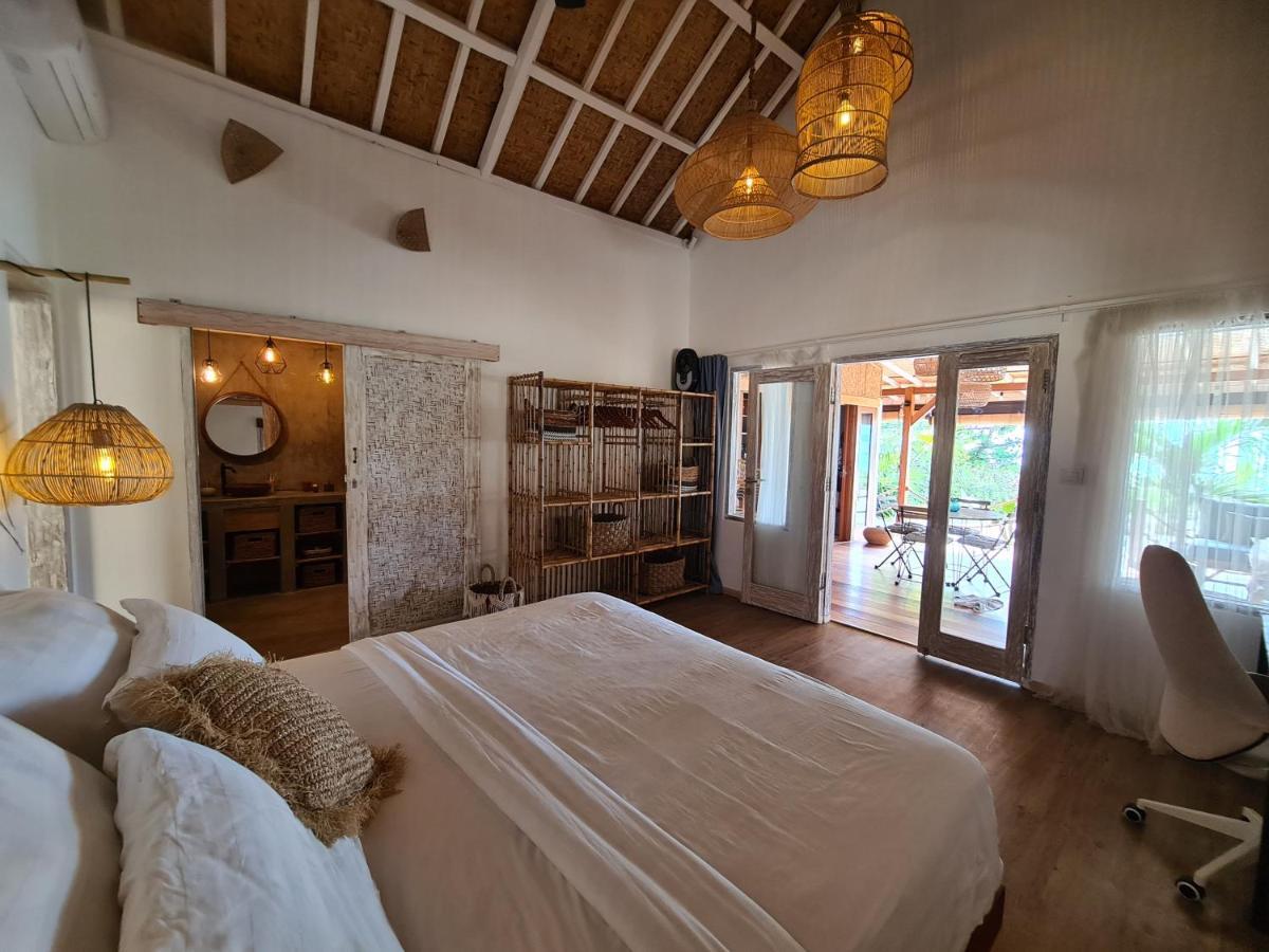 The Beach Shack Gili Islands Exterior photo