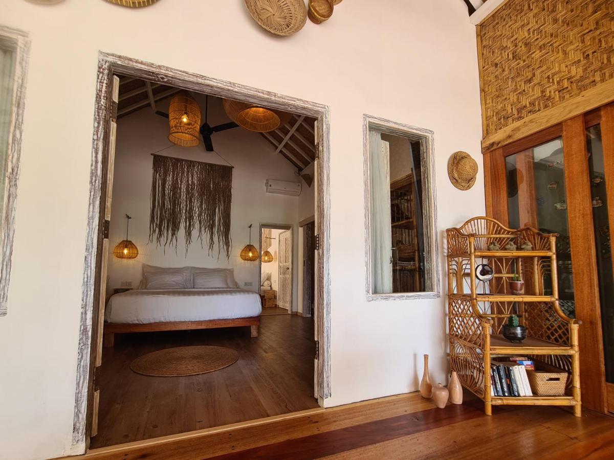 The Beach Shack Gili Islands Exterior photo