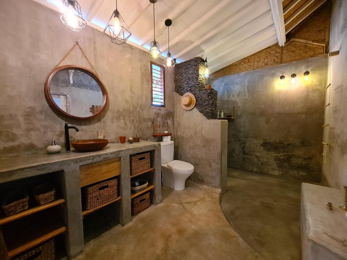 The Beach Shack Gili Islands Exterior photo
