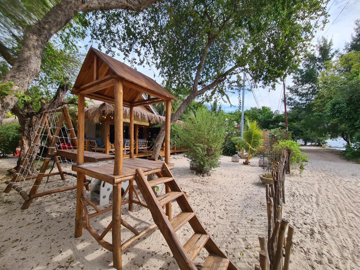 The Beach Shack Gili Islands Exterior photo